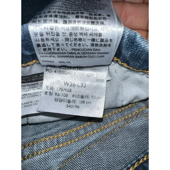 Men's Levi Strauss 559 Denim Jean Medium Wash 36x32 - Picture 2 of 4